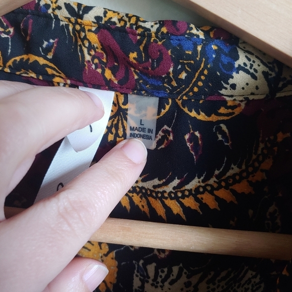 BUCKLE NY Collection Wine Multi Printed Utility Shirt Size Large - Picture 3 of 5